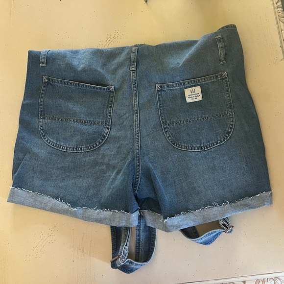 🆕 GAP Jean Short Overalls 🆕 - Picture 8 of 9
